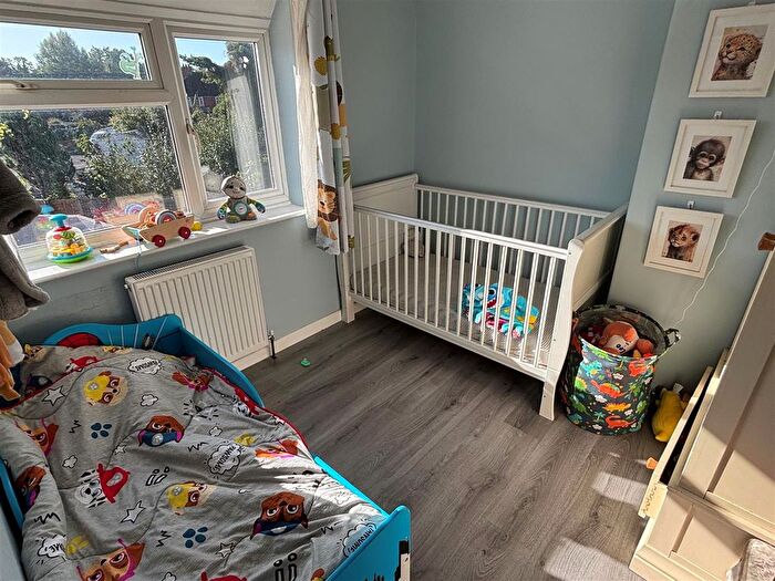 3 Bedroom Semi-Detached House For Sale In Sheldon Road, Chippenham, SN14