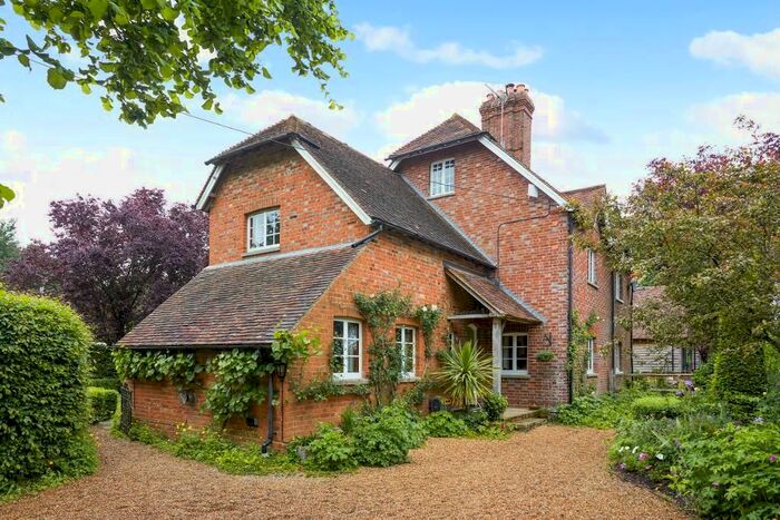 4 Bedroom Semi-Detached House For Sale In Church Road, Kilndown, Kent, TN17