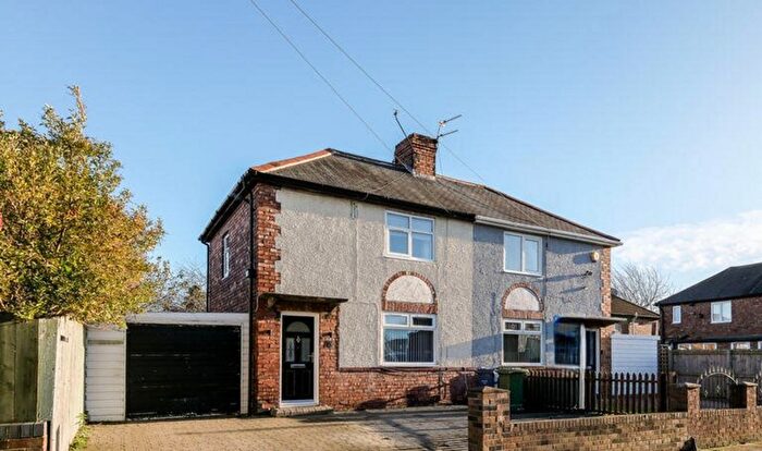 2 Bedroom Semi-Detached House For Sale In Ogle Grove, Jarrow, NE32