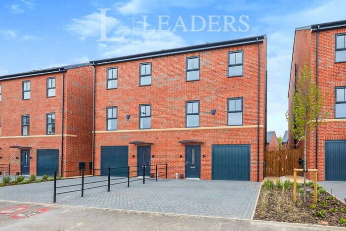 4 Bedroom Semi-Detached House To Rent In Dallington Street, Nottingham, NG8