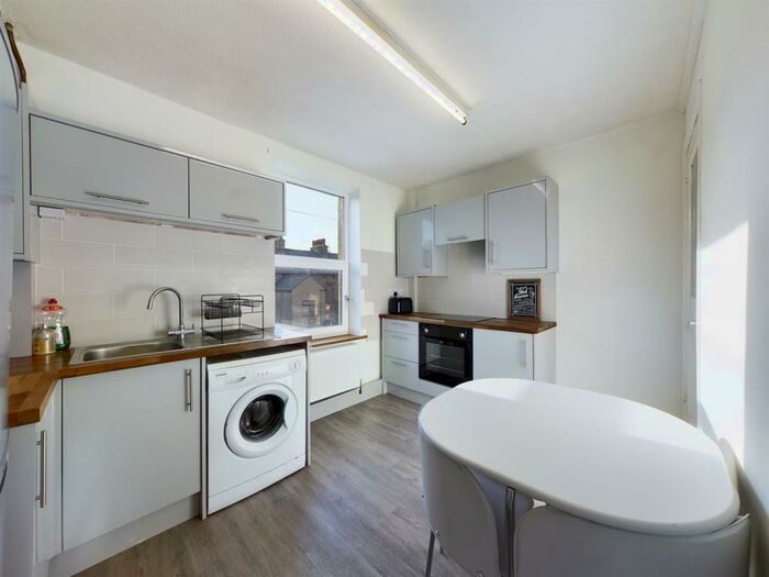 3 Bedroom Private Hall To Rent In Bradshaw Street, Lancaster, LA1