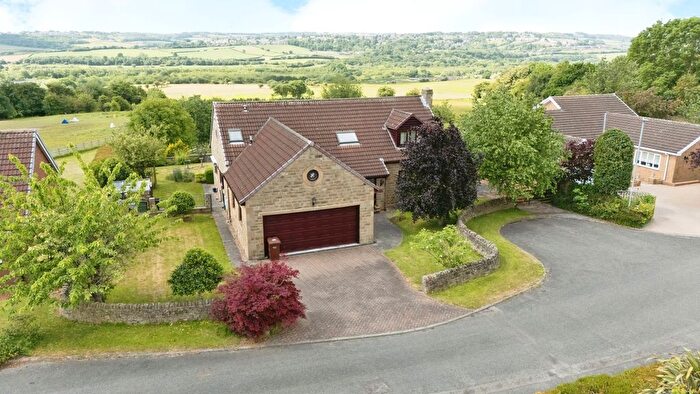 4 Bedroom Detached House For Sale In Royd Head Farm, Ossett, WF5