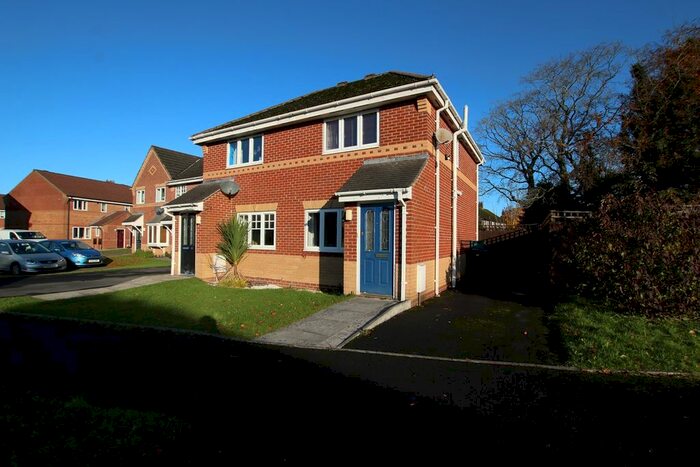 2 Bedroom Semi-Detached House To Rent In Fryer Close, Penwortham, Preston, PR1