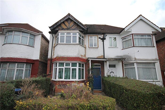 1 Bedroom Apartment To Rent In Thurlby Road, Wembley, HA0