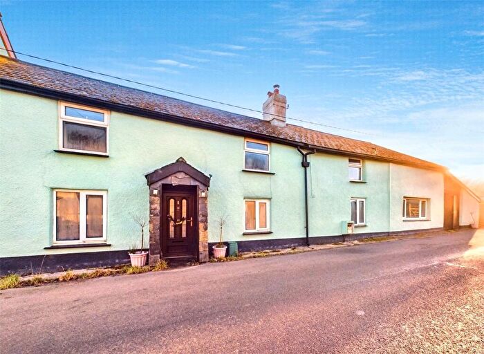 4 Bedroom Semi-Detached House For Sale In Holsworthy, Cornwall, EX22