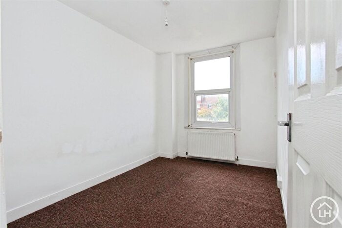 3 Bedroom Terraced House For Sale In Ufton Lane, Sittingbourne, ME10