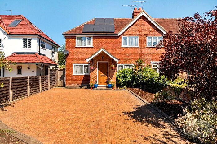 3 Bedroom Semi-Detached House For Sale In Scotland Farm Road, Ash Vale, Surrey, GU12
