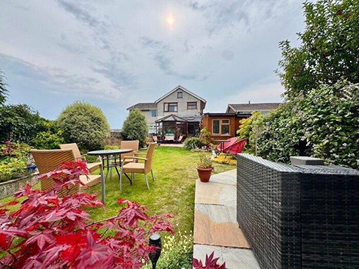 4 Bedroom Semi-Detached House For Sale In Manmoel Court, Oakdale, NP12
