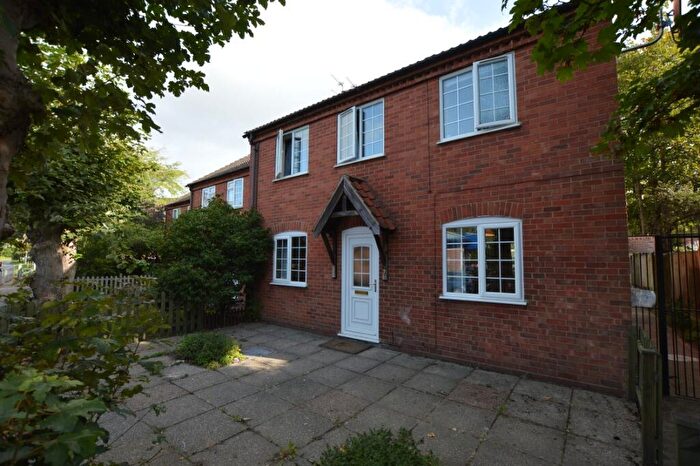 3 Bedroom Flat To Rent In James Alexander Mews, Norwich, NR5