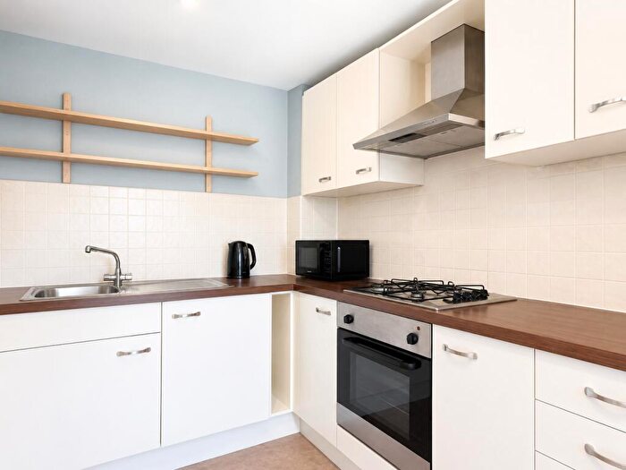 1 Bedroom Apartment To Rent In Romford Road, London, E15