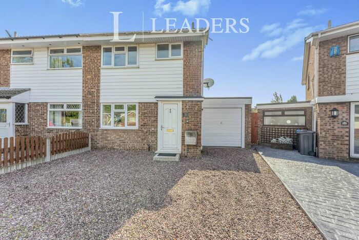 3 Bedroom Semi-Detached House To Rent In Lime Grove, Elton, Chester, CH2