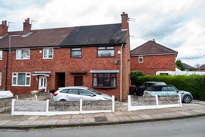 3 Bedroom Semi Detached House For Sale In Ullswater Drive, Farnworth, Bolton, BL4