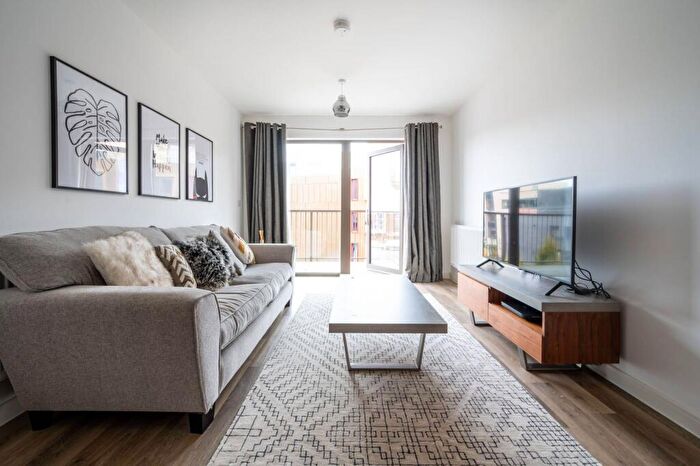 1 Bedroom Flat To Rent In Wey Corner, Guildford, , Guildford, GU1