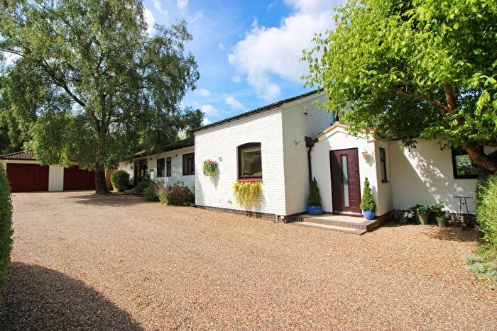 4 Bedroom Detached Bungalow For Sale In Platt Common, St Mary's Platt, TN15