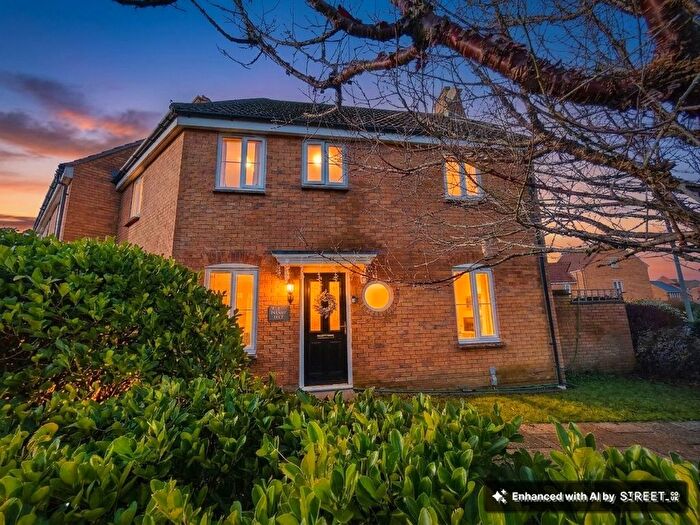 3 Bedroom Terraced House For Sale In Cygnet Way, Staverton, BA14