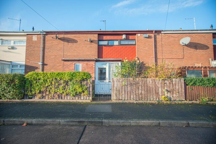 3 Bedroom Terraced House To Rent In Malpas Close, Hull, HU7