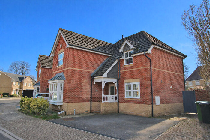 3 Bedroom Detached House For Sale In Lapwing Road, Southsea, PO4