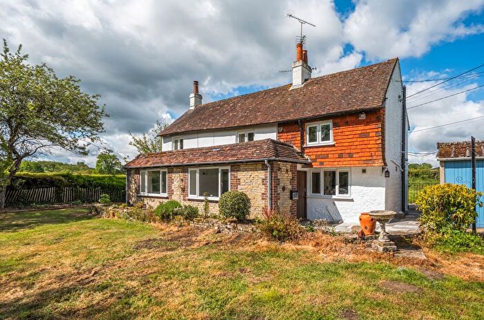 3 Bedroom Detached House To Rent In Pitt Lane, Frensham, Farnham, GU10