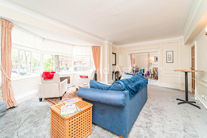 5 Bedroom Apartment To Rent In Eton Avenue, Belsize Park, London, NW3