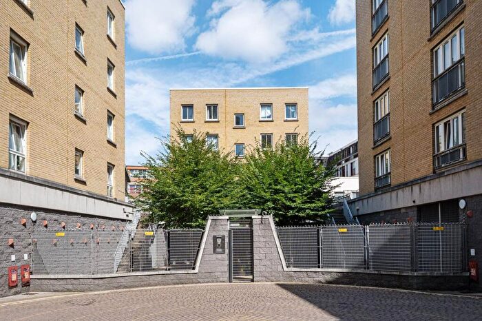 2 Bedroom Flat To Rent In Cornell Building, Coke Street, Whitechapel, London, E1