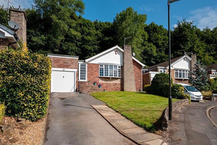 3 Bedroom Detached Bungalow For Sale In Langdale Drive, Dronfield, S18