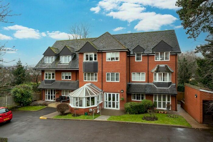 1 Bedroom Apartment To Rent In Albyn House, Alexandra Road, Hemel Hempstead, Hertfordshire, HP2