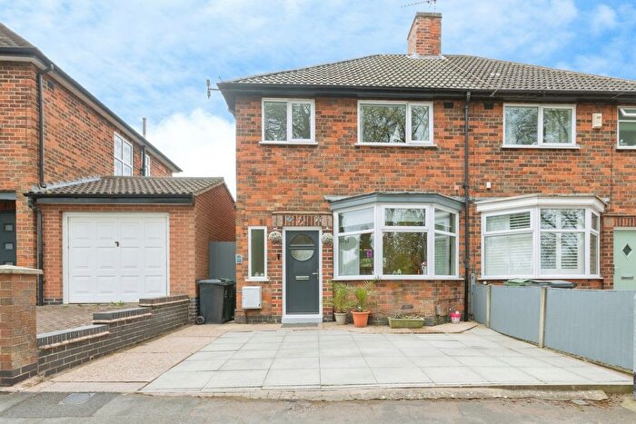 3 Bedroom Semi Detached House For Sale In Checkland Road, Thurmaston, Leicester, Leicestershire, LE4