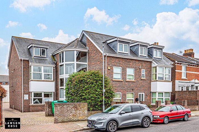 1 Bedroom Flat For Sale In Henderson Road, Southsea, PO4