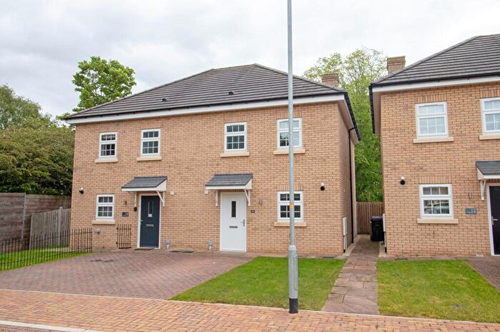 3 Bedroom Semi-Detached House For Sale In Wellington Way, Hemswell Cliff, DN21