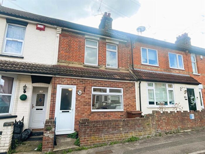 3 Bedroom Terraced House To Rent In Albany Road, Gillingham, ME7