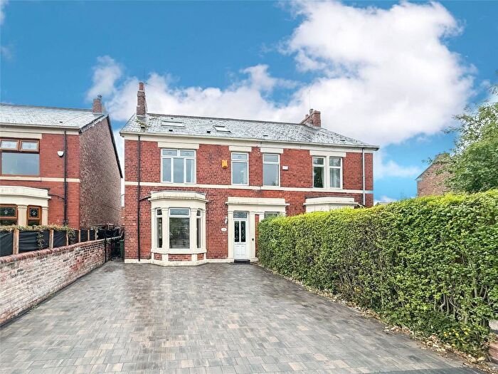 5 Bedroom Semi-detached House For Sale In Croft Terrace, Jarrow, NE32