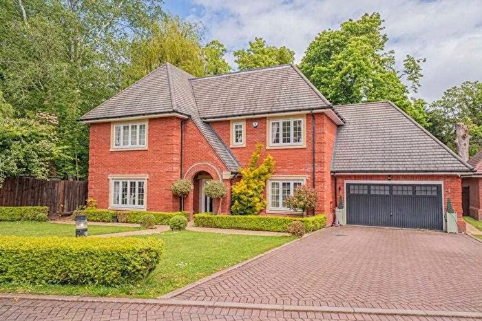 6 Bedroom Detached House To Rent In Temple Gardens, Dorridge, B93