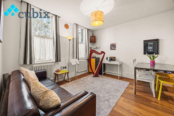 2 Bedroom Flat For Sale In Kennington Park Road, Kennington, SE11