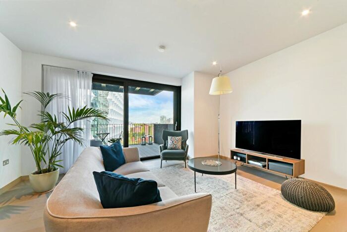 1 Bedroom Apartment To Rent In Legacy Building, Embassy Gardens, London, SW11