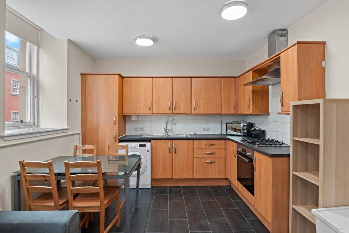 5 Bedroom Flat To Rent In South Bridge, Central, Edinburgh, EH1