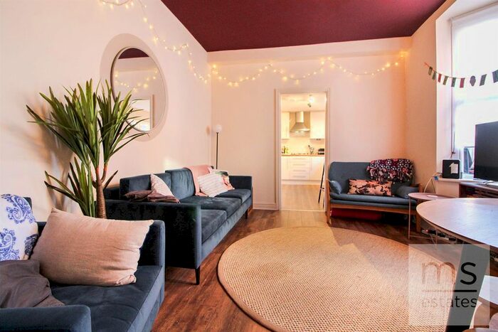 7 Bedroom Semi-Detached House To Rent In Rothesay Avenue, Lenton, Nottingham, NG7