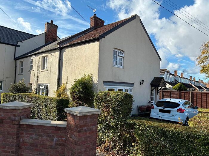 3 Bedroom Semi Detached House For Sale In Stoddens Road, Burnham-On-Sea, TA8