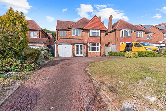 4 Bedroom Detached House For Sale In Buryfield Road, Solihull, B91
