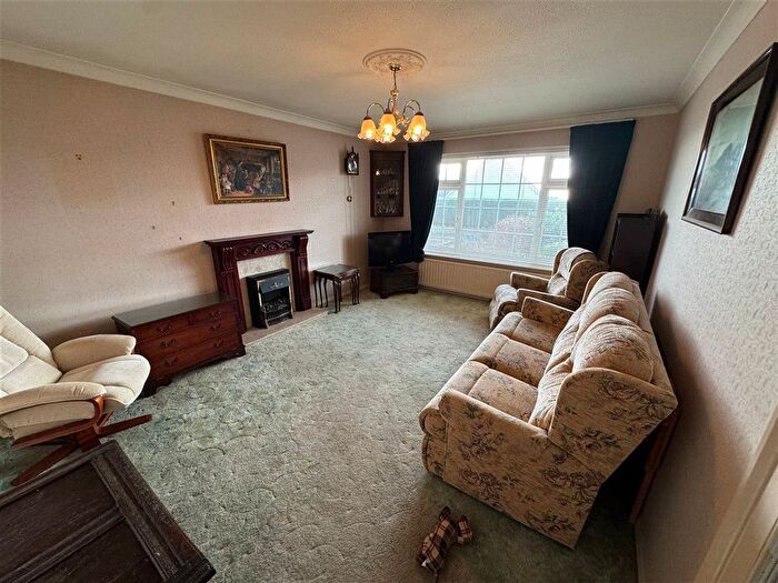 3 Bedroom Detached Bungalow For Sale In Mcwilliam Road, Woodingdean, Brighton, East Sussex, BN2