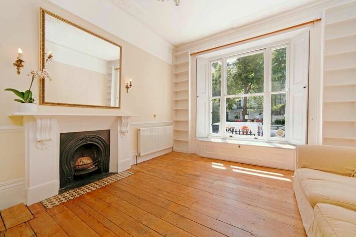 1 Bedroom Flat To Rent In St Stephens Gardens, London, W2