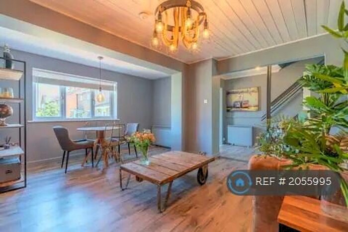 4 Bedroom Terraced House To Rent In Shenton Close, Swindon, SN3