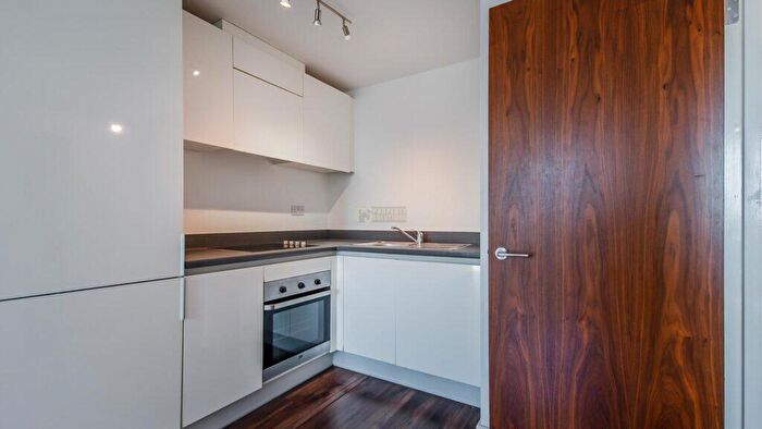 1 Bedroom Flat To Rent In Apartment, The Landmark, Waterfront West, DY5