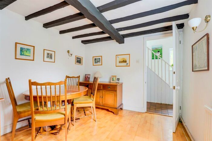 2 Bedroom Cottage For Sale In Green Lane, Lambley, Nottinghamshire, NG4