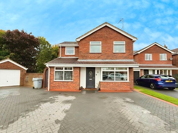 3 Bedroom Detached House To Rent In The Heathers, Newark, NG22