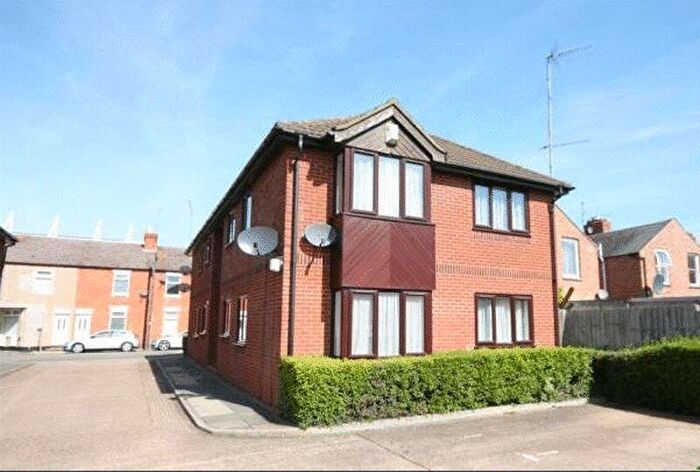 1 Bedroom Flat To Rent In Abbey Street, St James, Northampton, NN5
