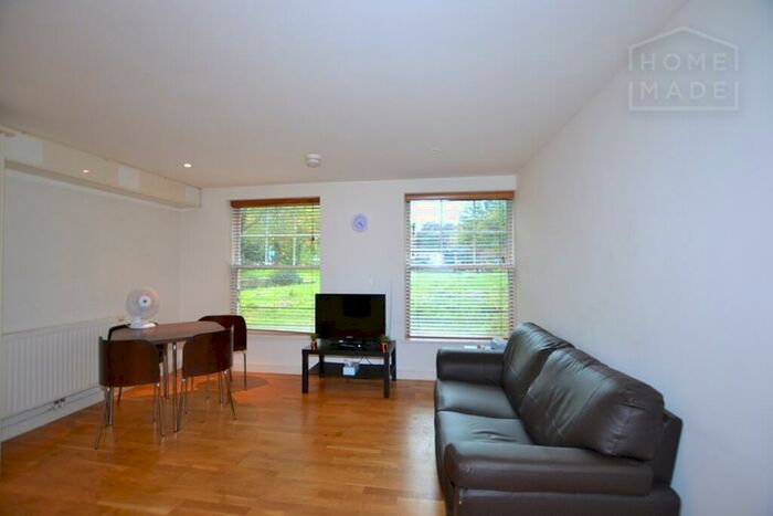 2 Bedroom Flat To Rent In Black Prince Road, Vauxhall, SE11
