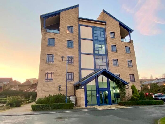 2 Bedroom Flat To Rent In Equilibrium, Lindley, Huddersfield HD3