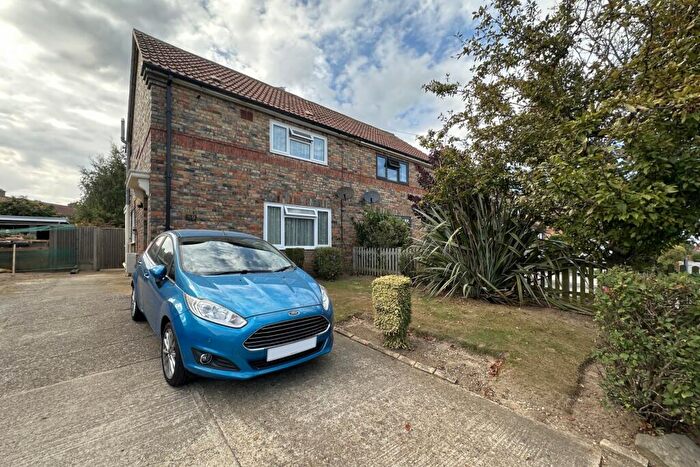 3 Bedroom Semi-Detached House For Sale In Redsull Avenue, Deal, CT14