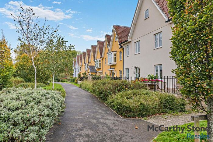 2 Bedroom Flat For Sale In Barnhill Court, Barnhill Road, Chipping Sodbury, Bristol, BS37