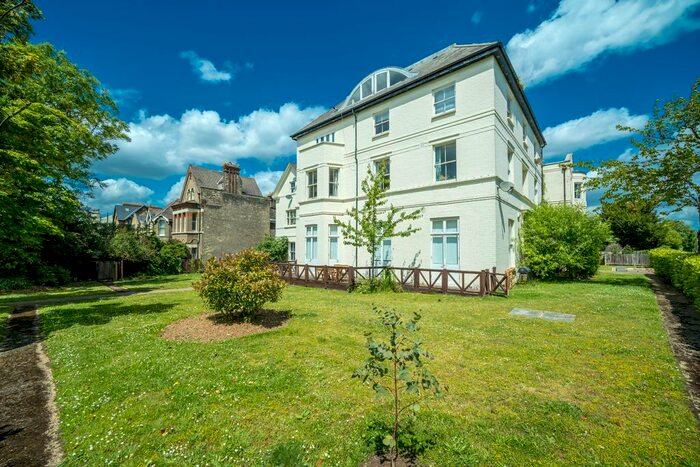 1 Bedroom Flat To Rent In Streatham Common North, Streatham, SW16